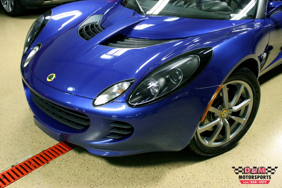 2005 Lotus Elise 